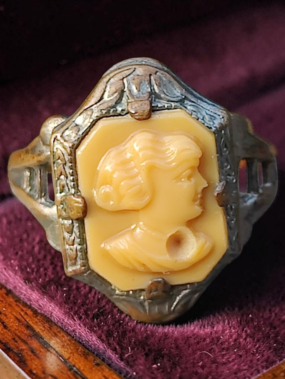 Antique Uncas Cameo Ring